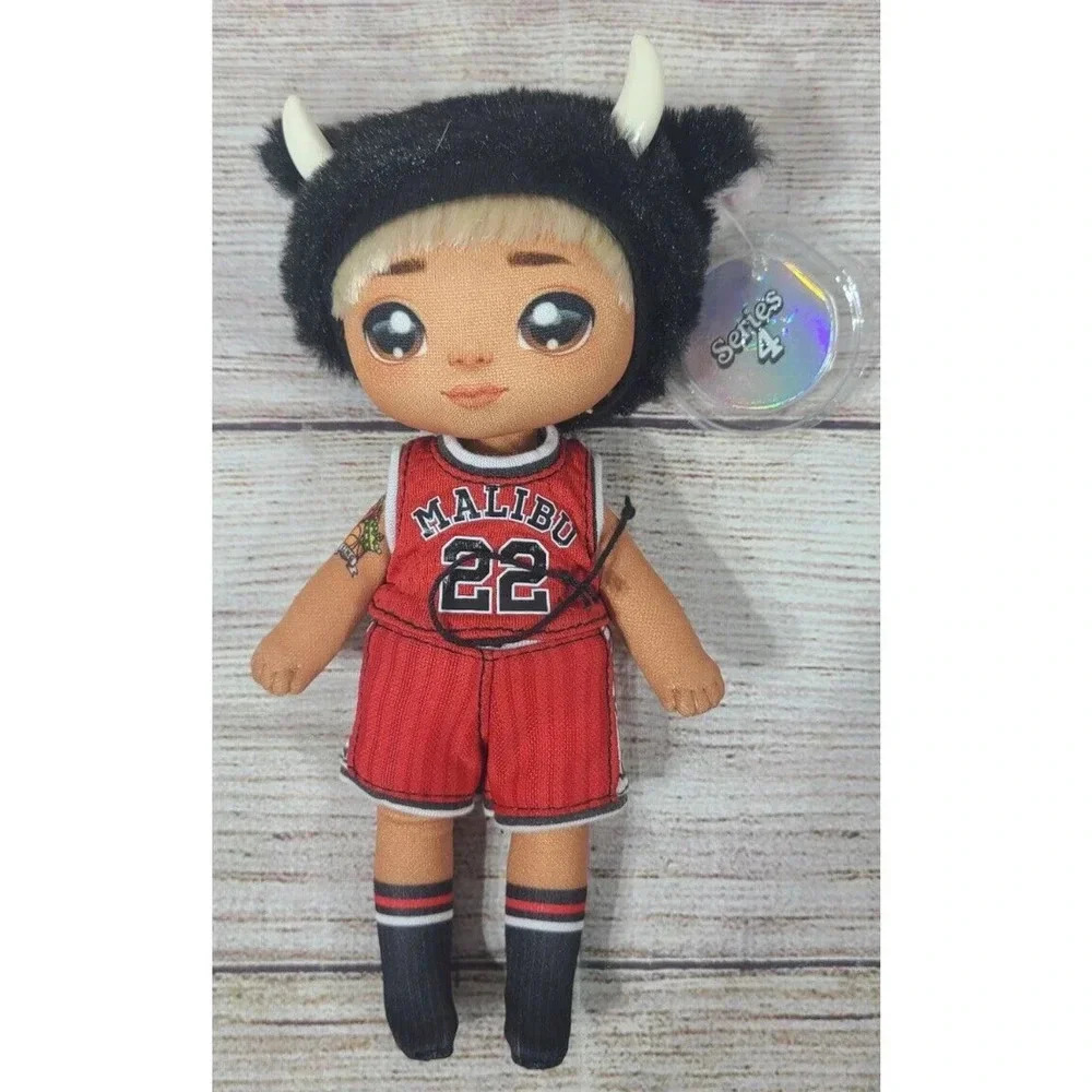 MGA Entertainment Na Na Na Surprise Tommy Toro Plush Doll Malibu Series 4 2020